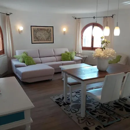 Apartament Belucra Downstairs